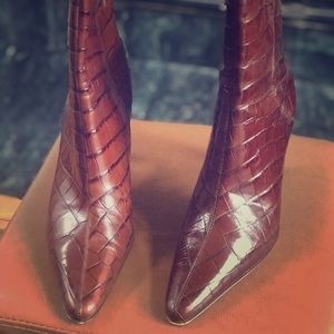 Women’s leather boots